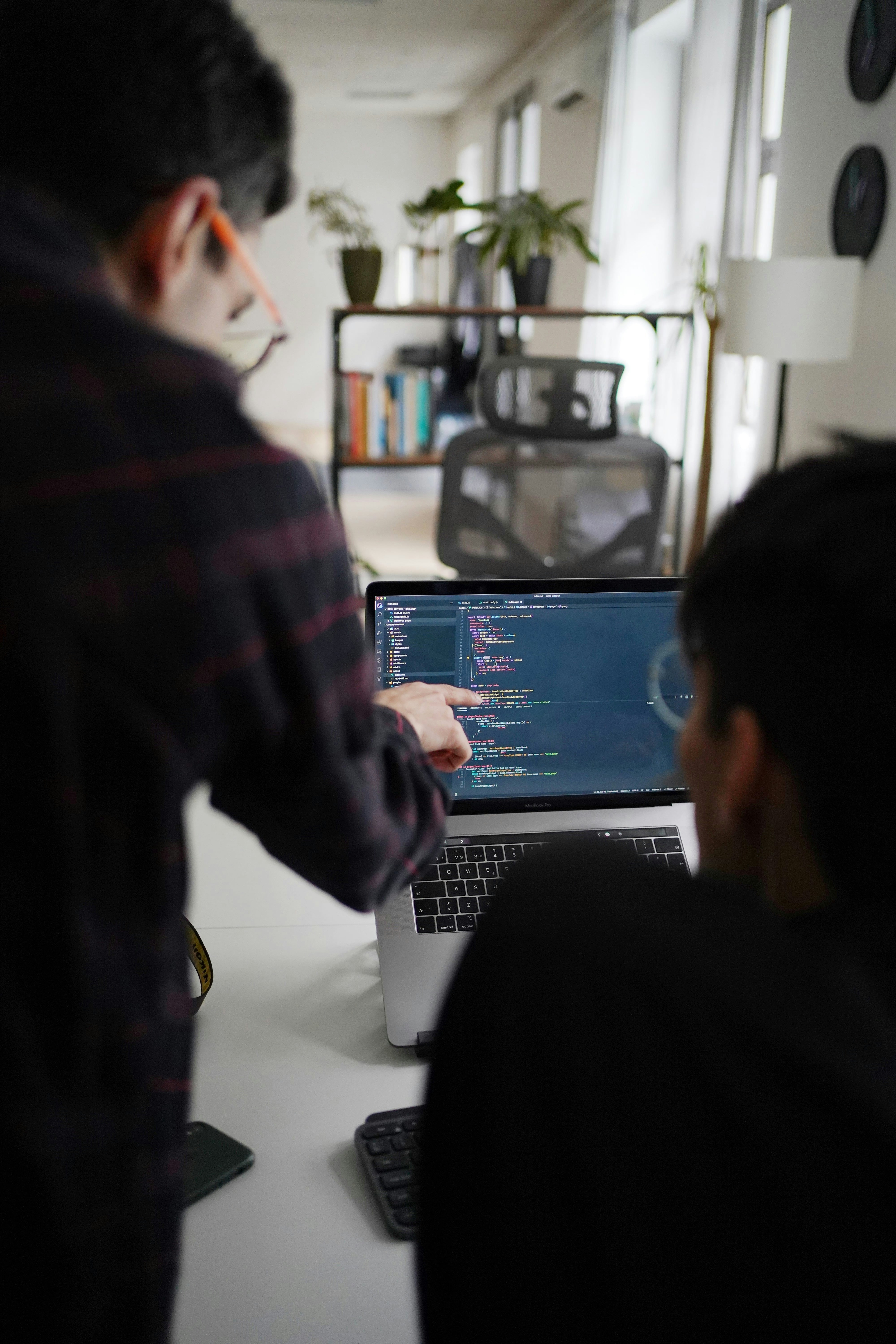 developers focus on screen
